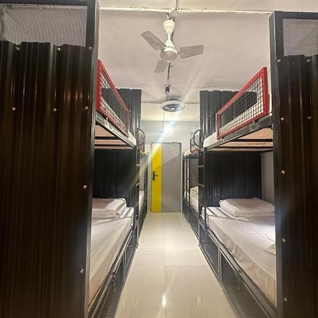 Travotale Hostel And Cowork Koregaonpark Pune Exterior photo