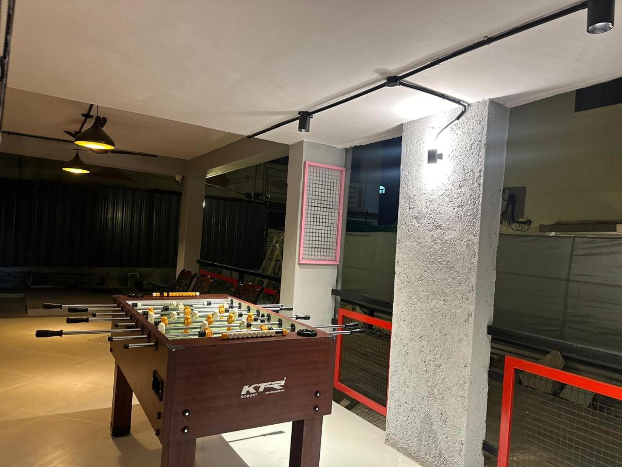 Travotale Hostel And Cowork Koregaonpark Pune Exterior photo