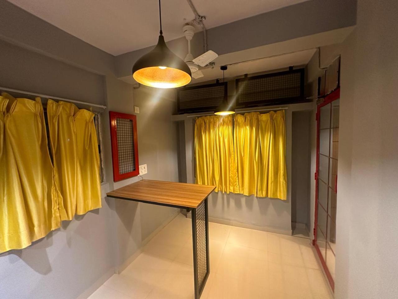 Travotale Hostel And Cowork Koregaonpark Pune Exterior photo