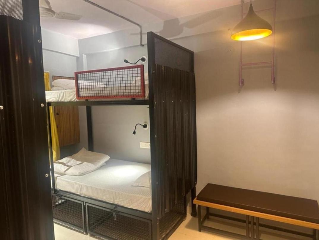 Travotale Hostel And Cowork Koregaonpark Pune Exterior photo
